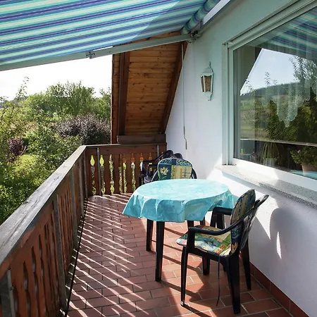 Spacious With Garden Near Forest In Lejlighed